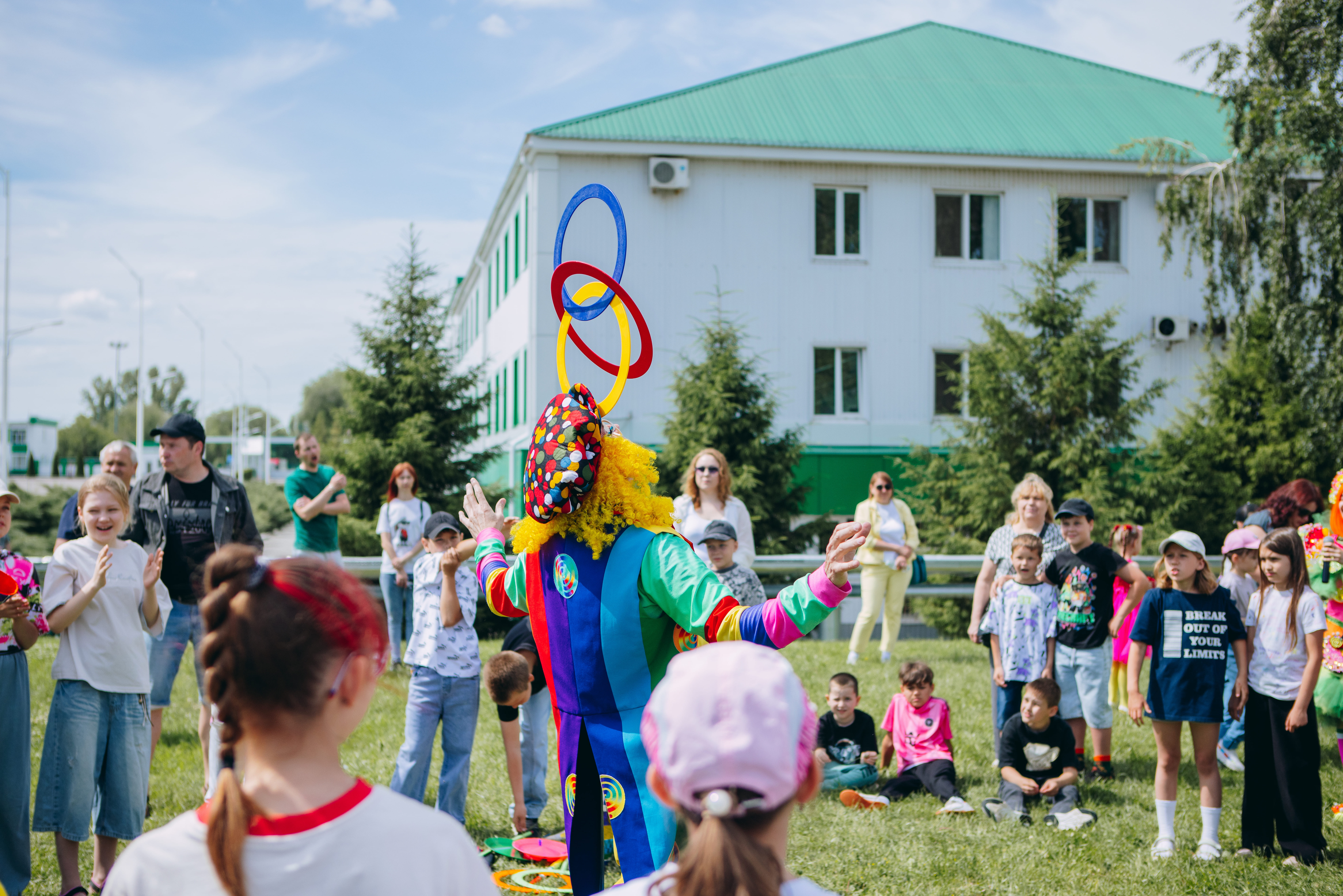«Белая Долина» устроила «Праздник детства для всей семьи»